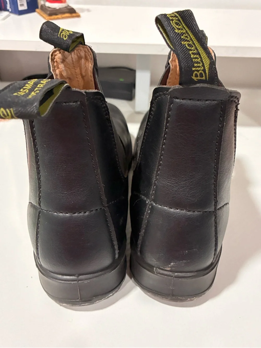 Blundstone Black Chelsea Ankle Boots - Picture 4 of 8